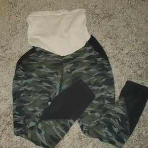 Camo Maternity Legging 🤰